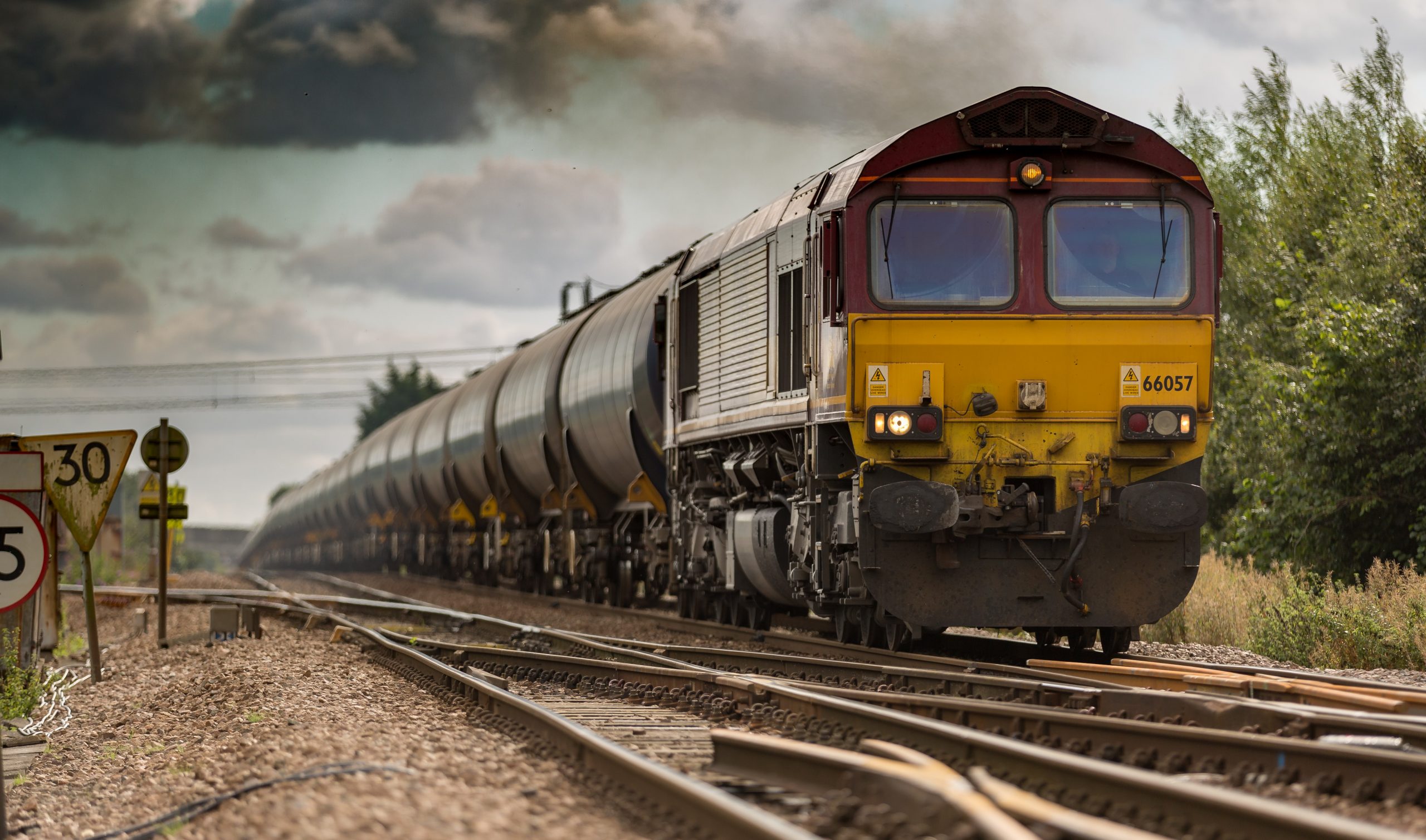 train shipping strike biden us rail unions workers