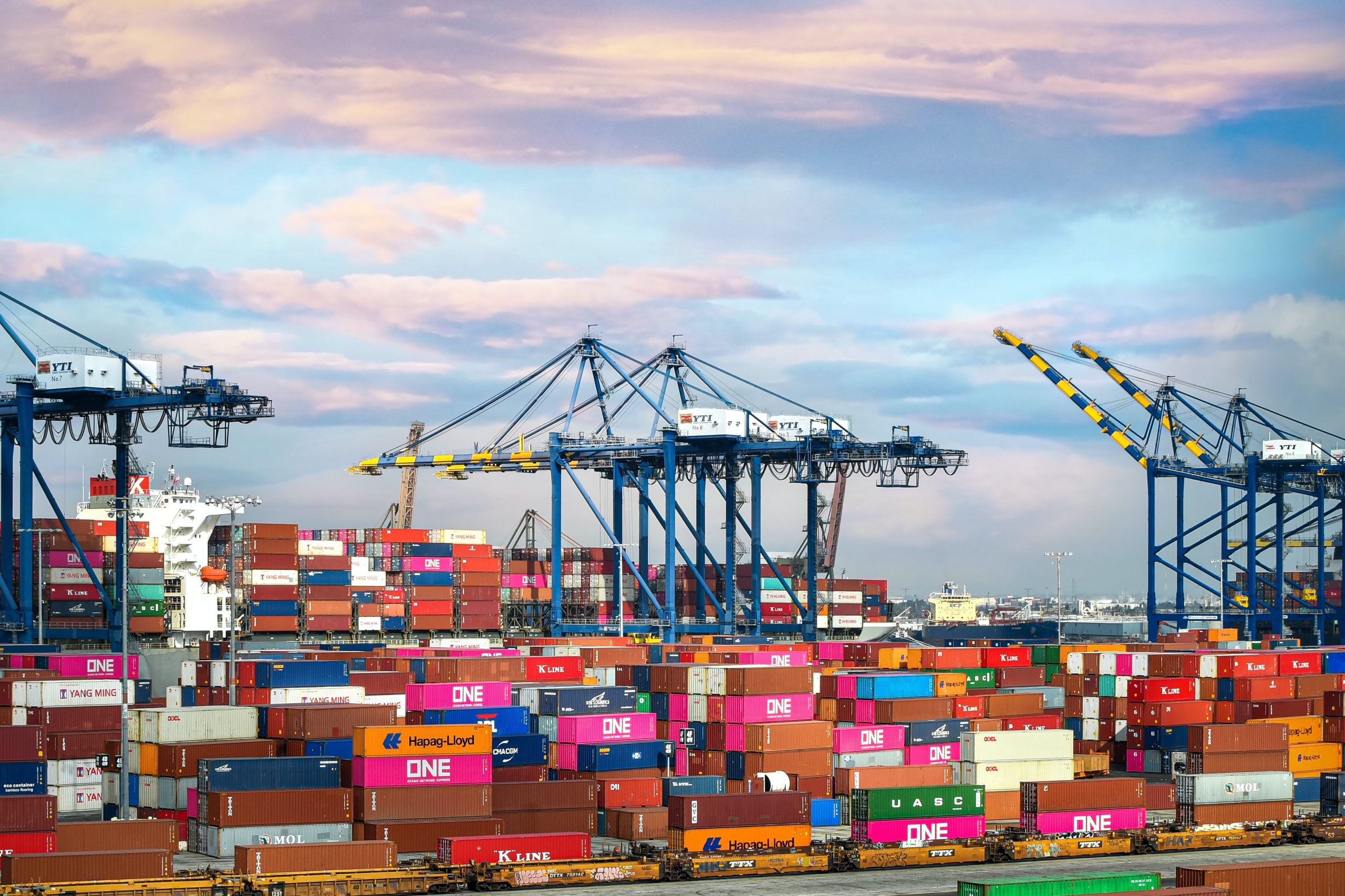 freight rates forwarding shipping international hong kong los angeles
