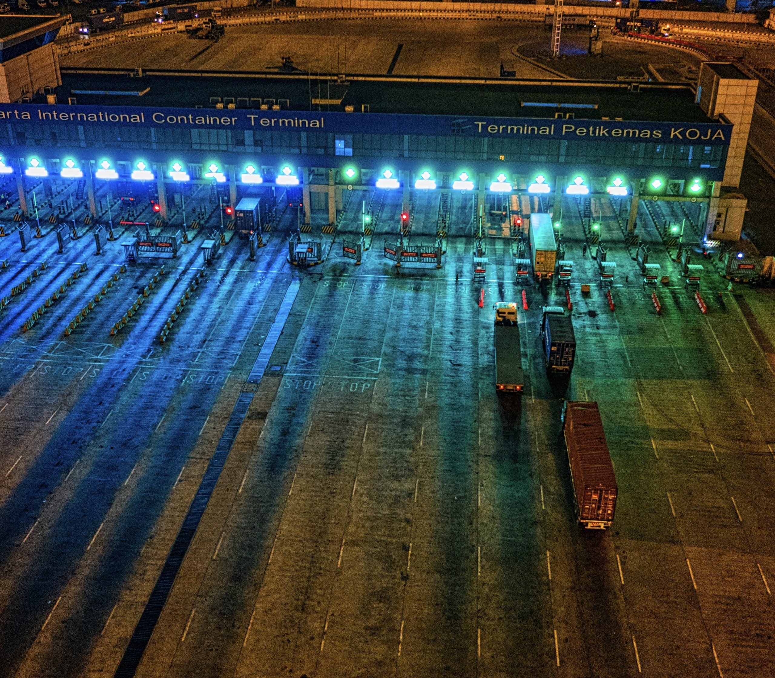 pexels-tom-fisk-3076002 2 shipping container international freight forwarding port